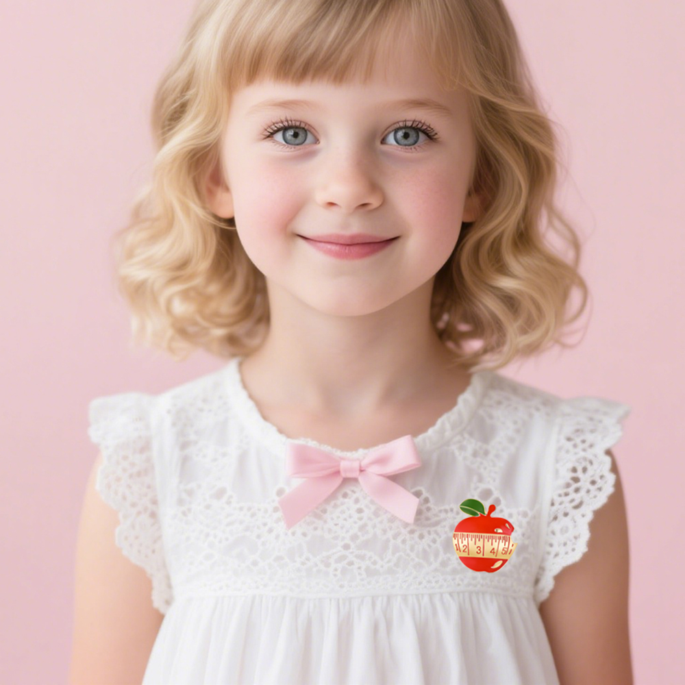 Nutrition Apple Enamel Brooch  - Nutrition Zinc recensione e prezzo